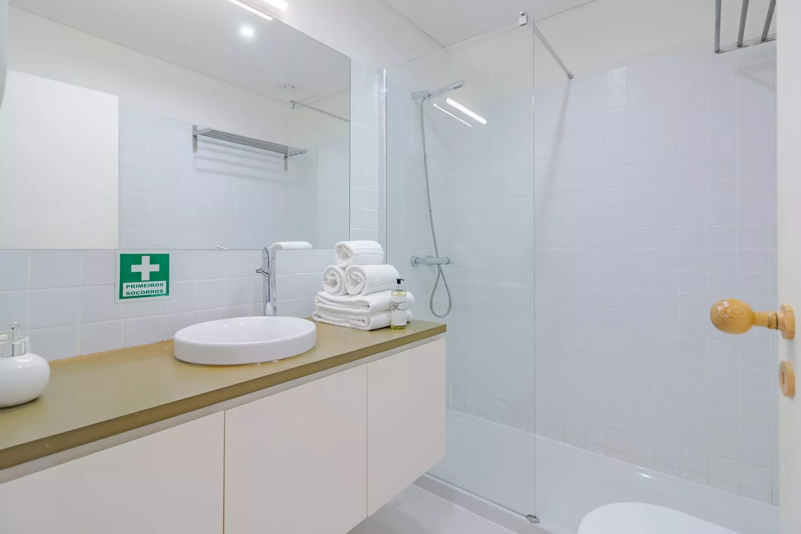 YOUROPO - Taipas 6-Bathroom