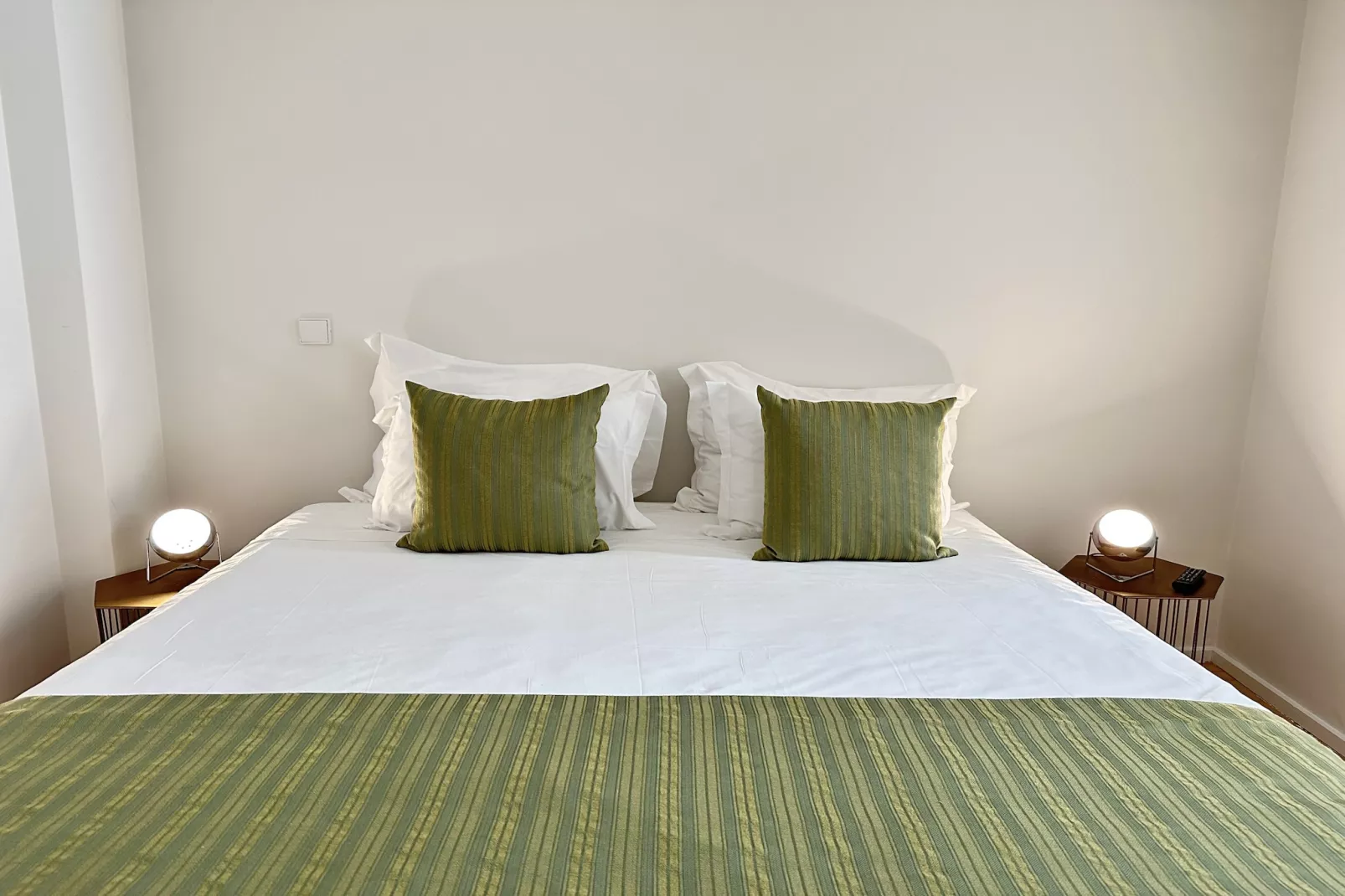 YOUROPO - Taipas 7-Bedroom