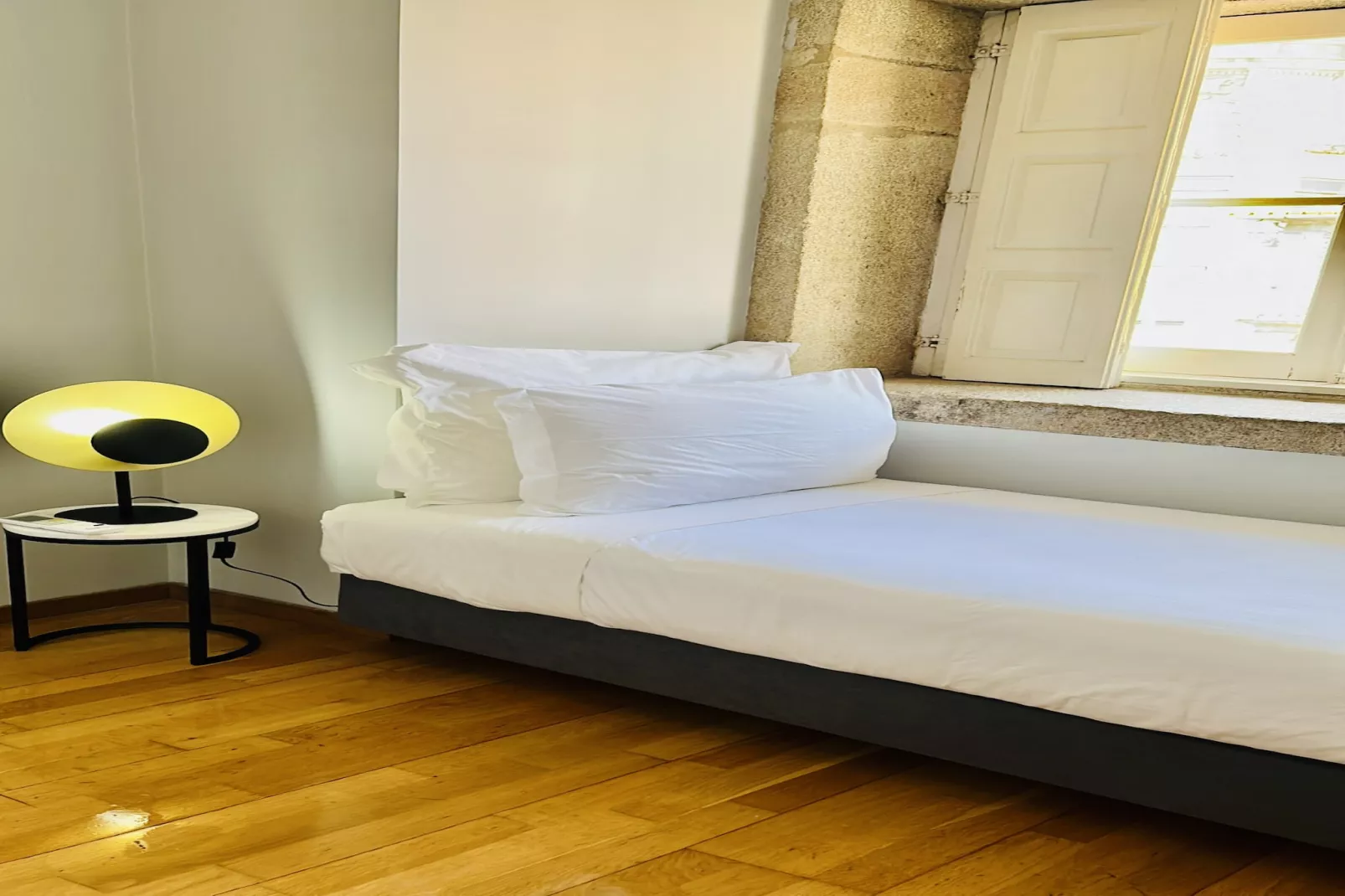 YOUROPO - Clérigos 3A-Bedroom