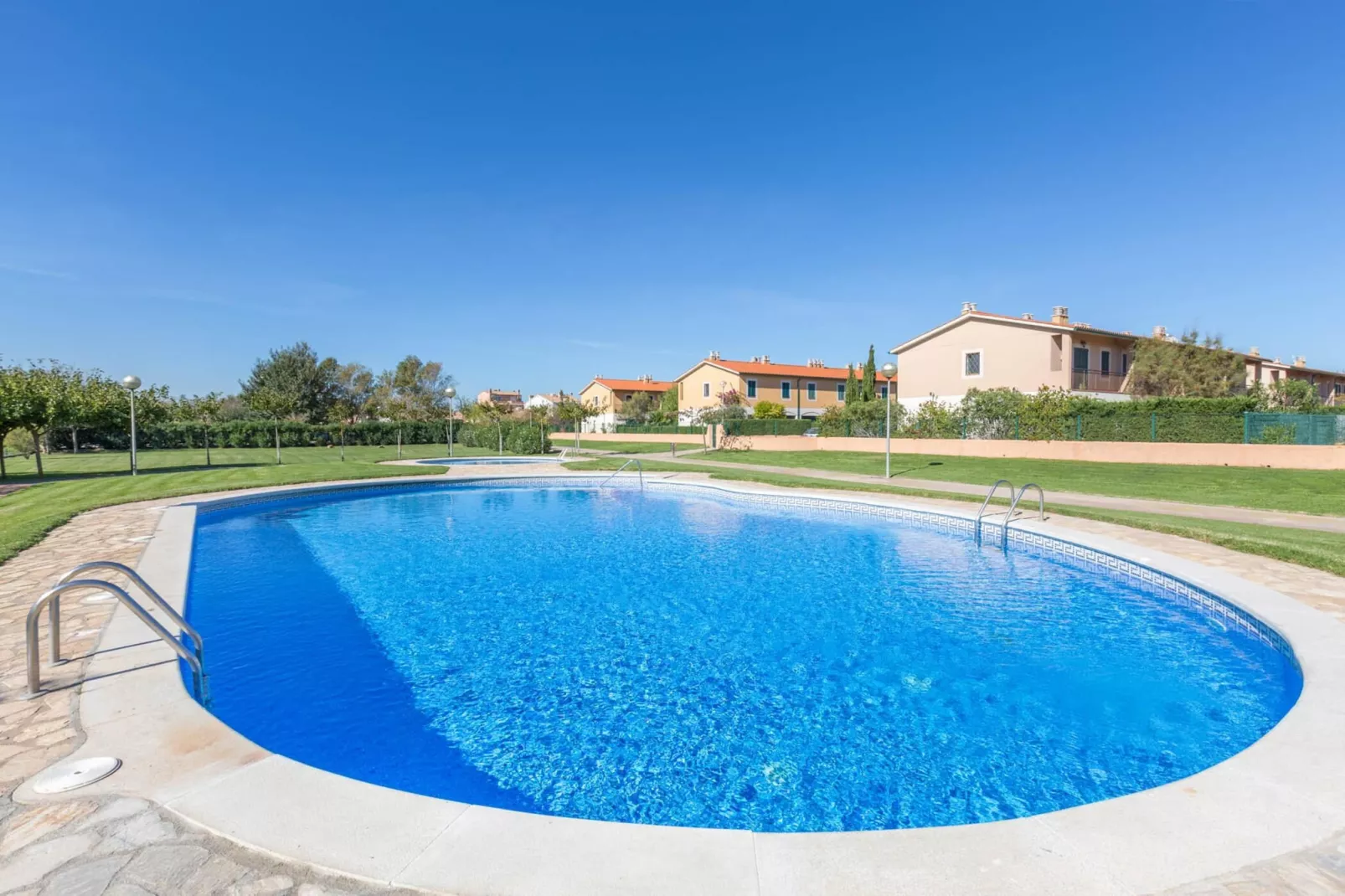 Mas Pinell 44-Pool
