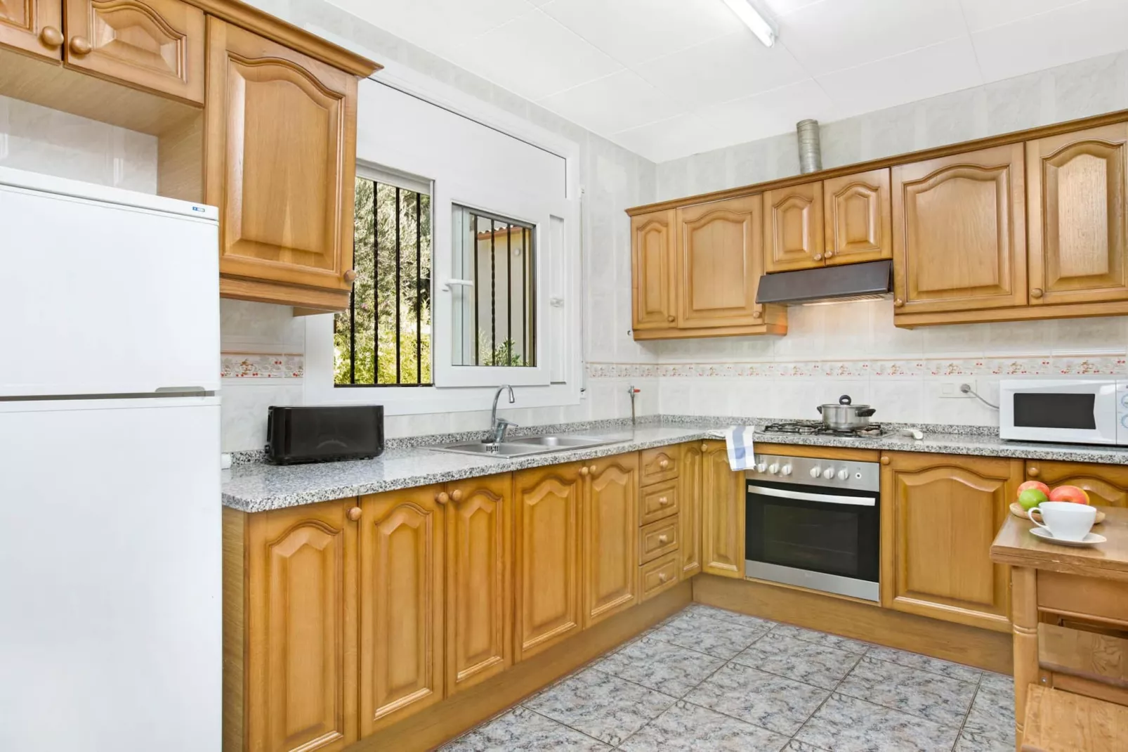 Cora-Kitchen