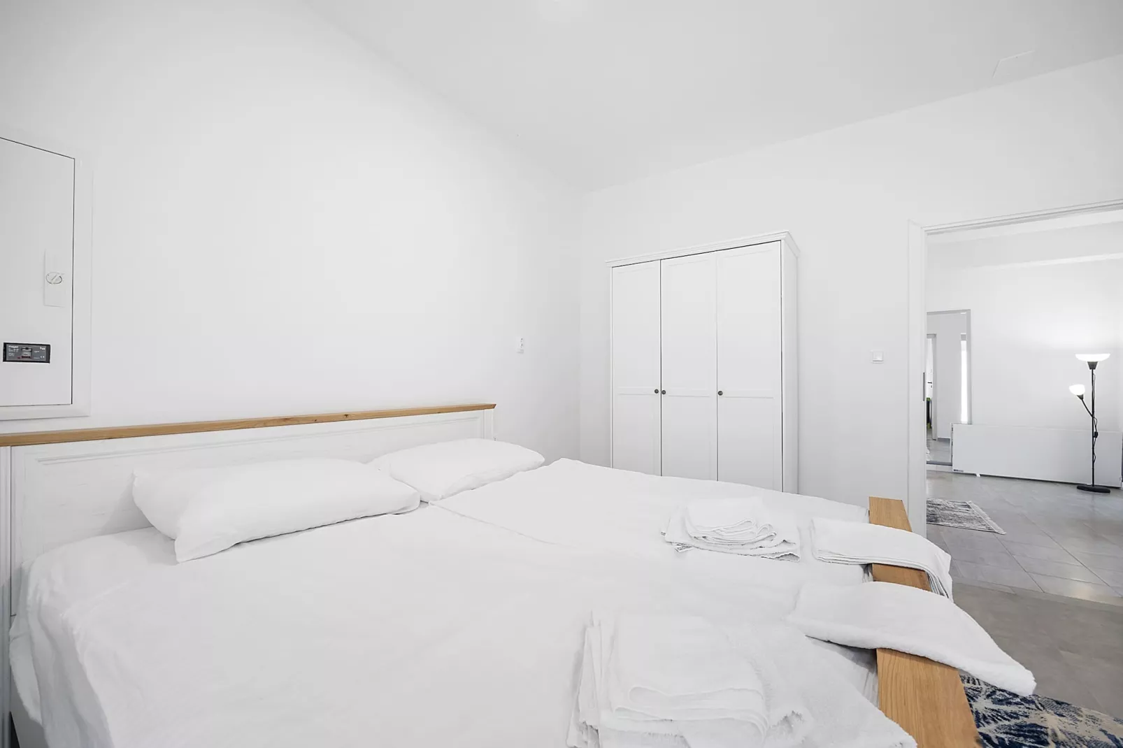 Max - Garden view, One Bedroom Apt. With Terrace-Chambre