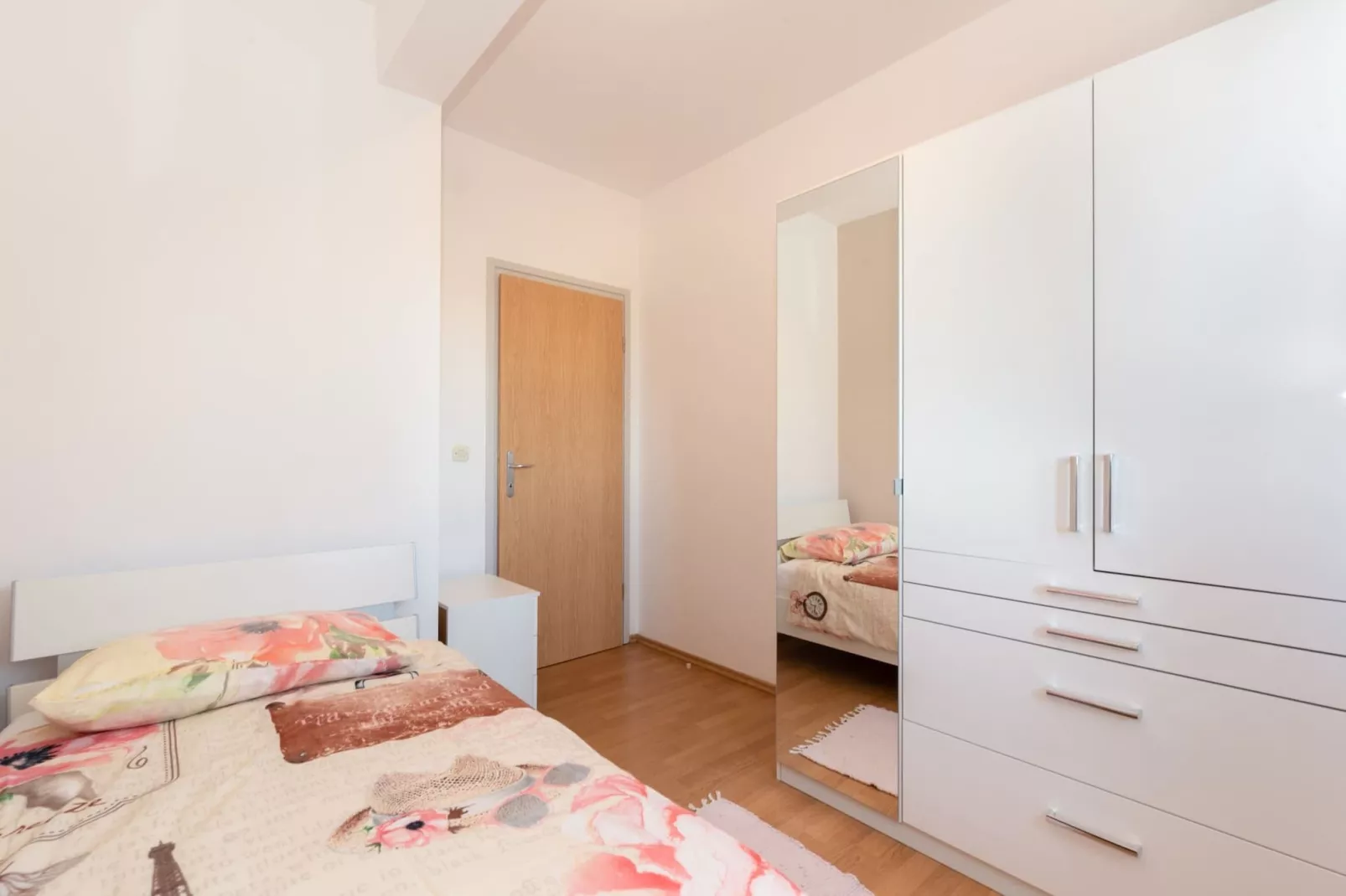 Holiday Home Alis with Sea View-Bedroom