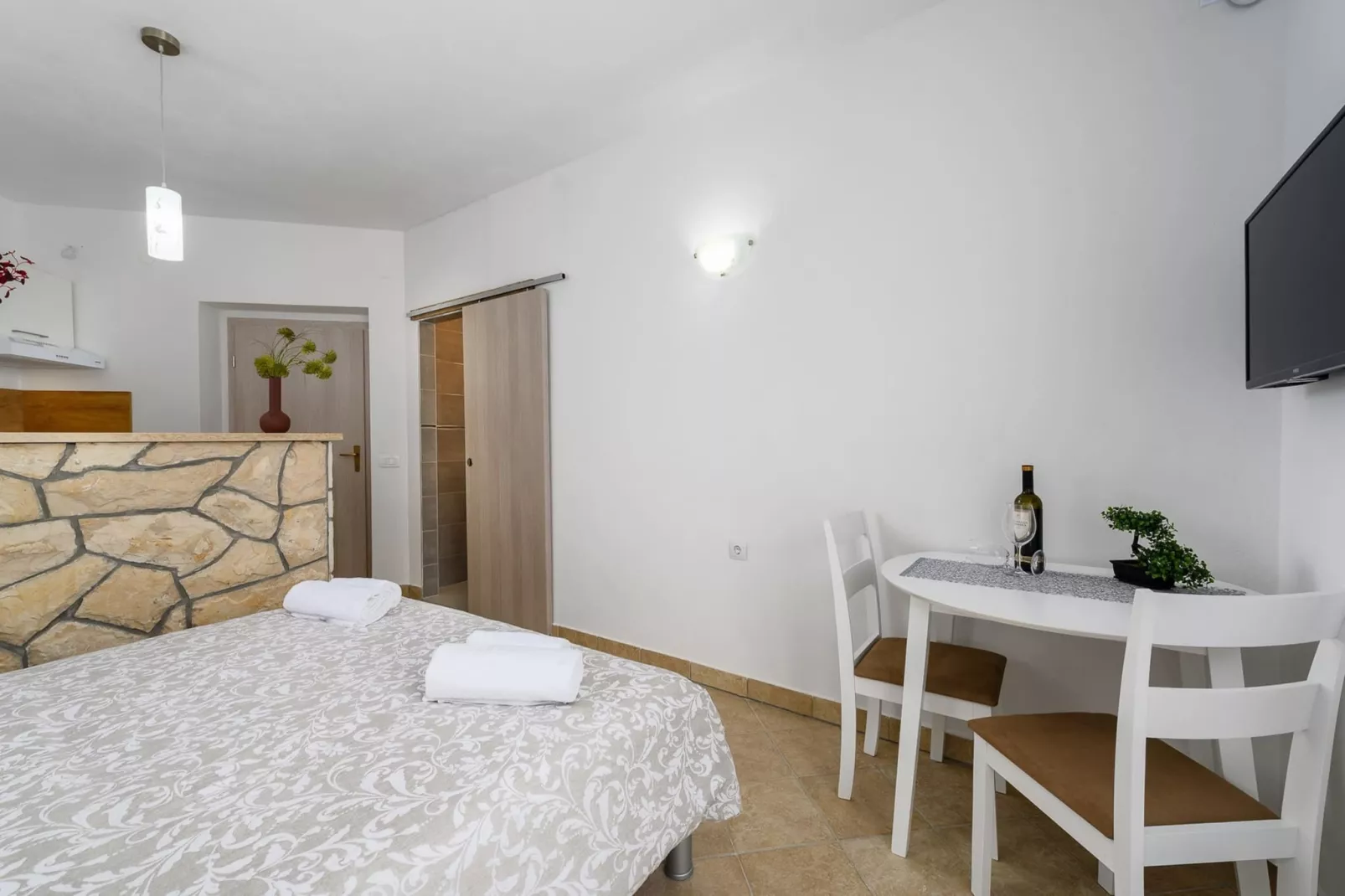 Lara 9 - Shared Pool, Sauna, Jacuzzi-Schlafzimmer