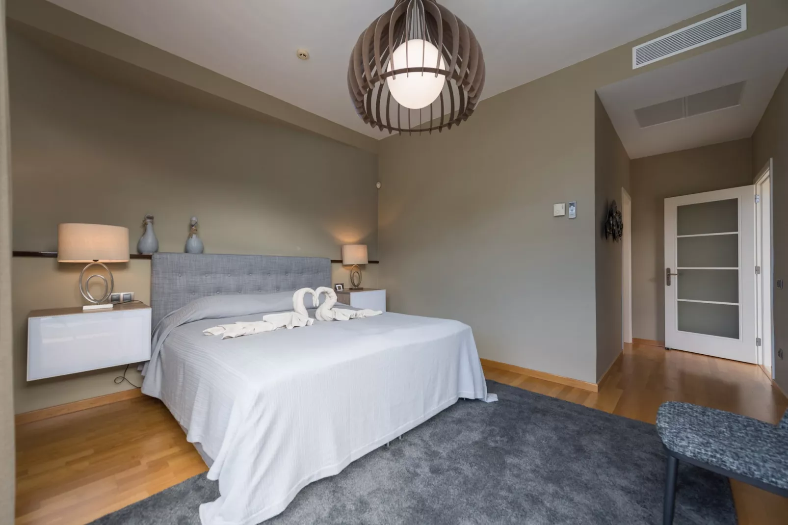 V11-Schlafzimmer