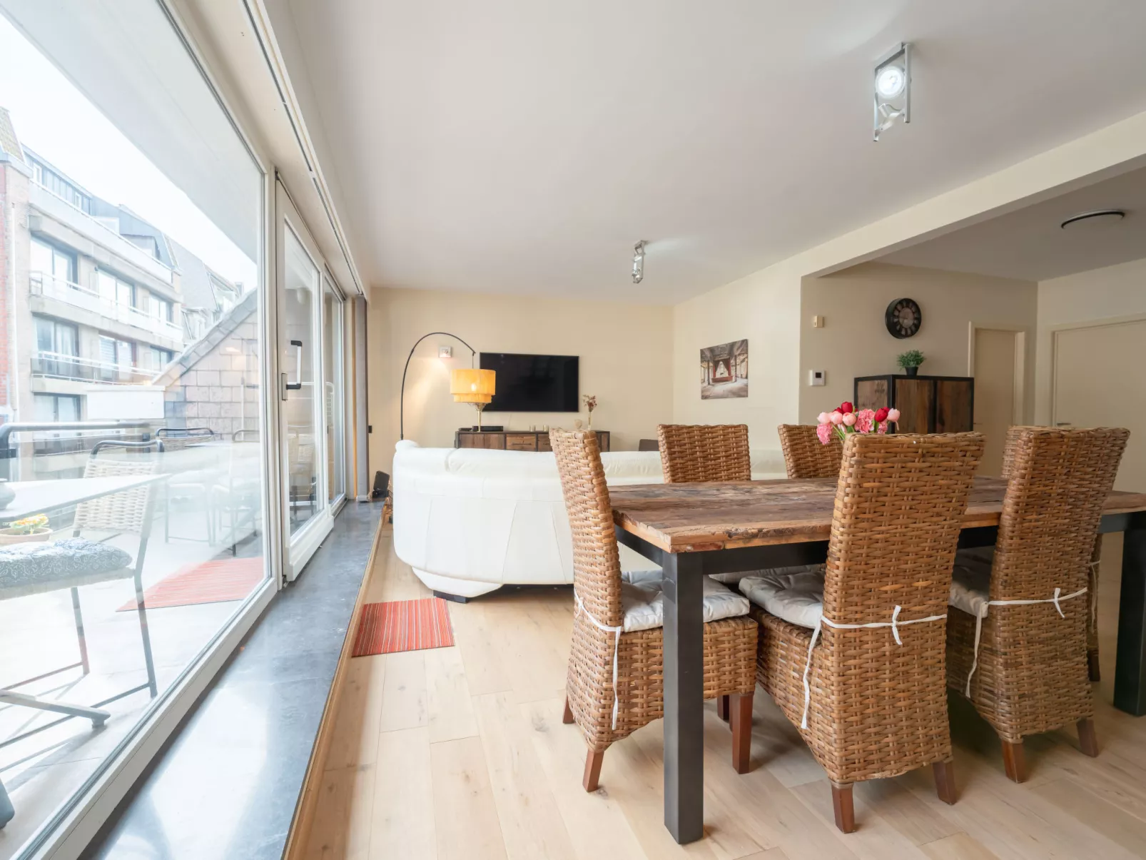 SeaRise with lateral sea view & parking-Drinnen