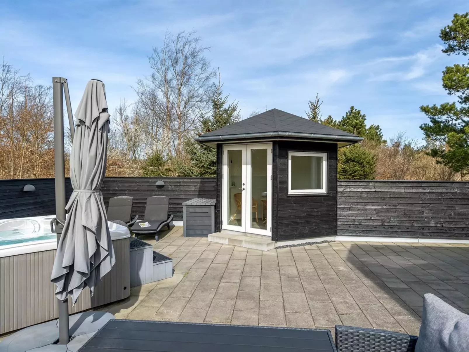 "Sunna" - 1.2km from the sea-Outside