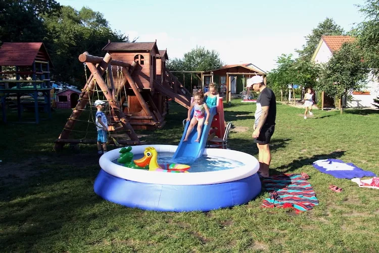 Parterowe domki wakacyjne dla max 4 osób w Jeleniu-Gärten Sommer