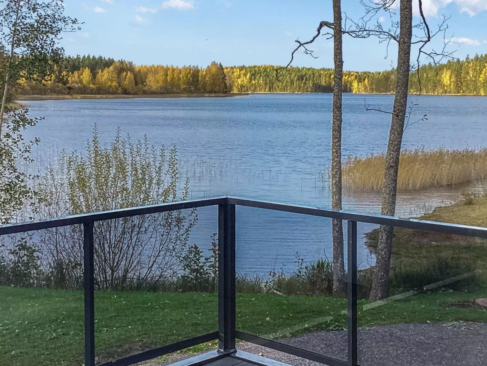 Käkikello-Outside
