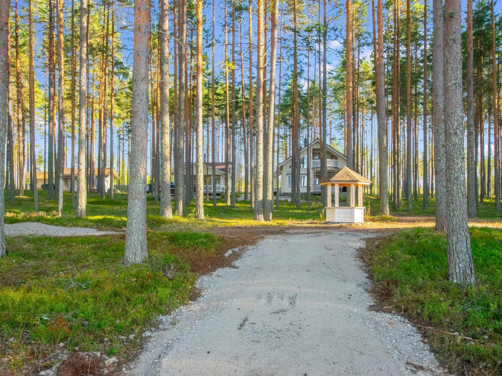 Mäntylahti-Outside