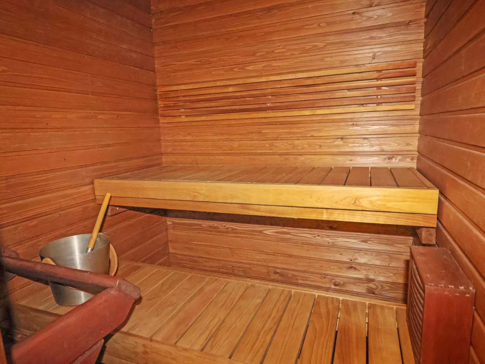 Aquahovi b6-Inside