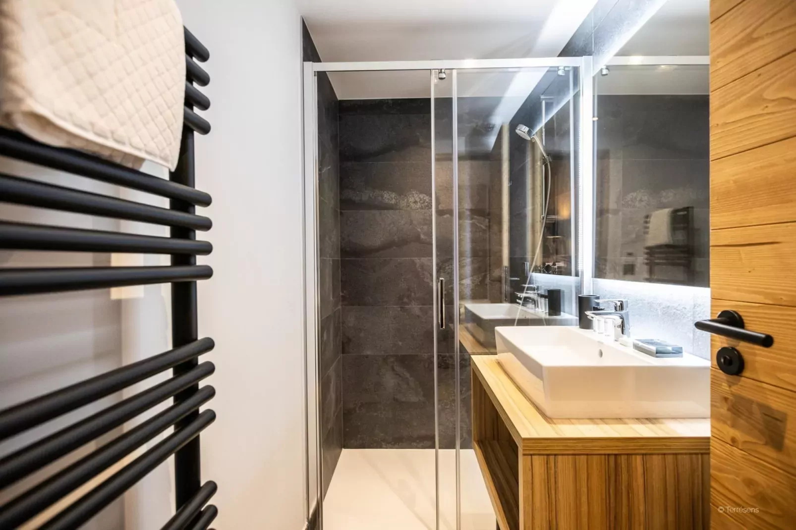 CHAPELLE DABONDANCE Le Flocon Blanc A38P-Salle de bain