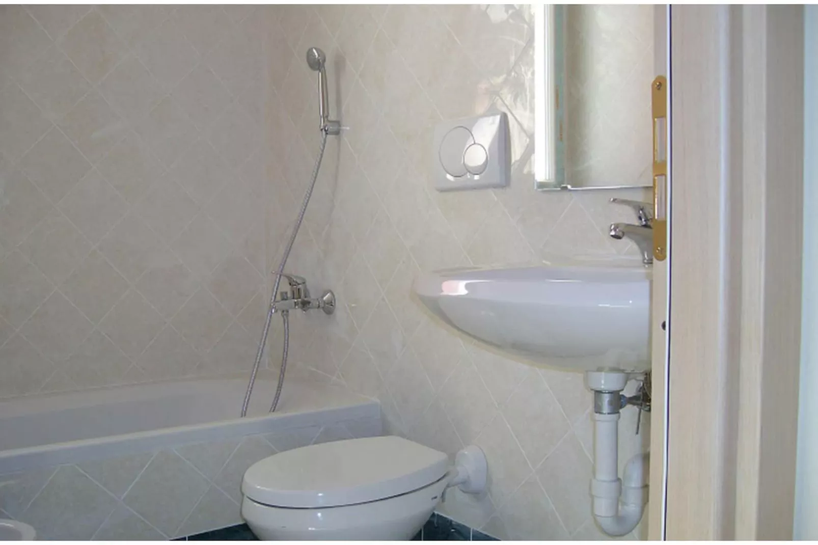 Villaggio Borgoverde STUDIO APARTMENT 4 PAX SUPERIOR - M4U-Salle de bain