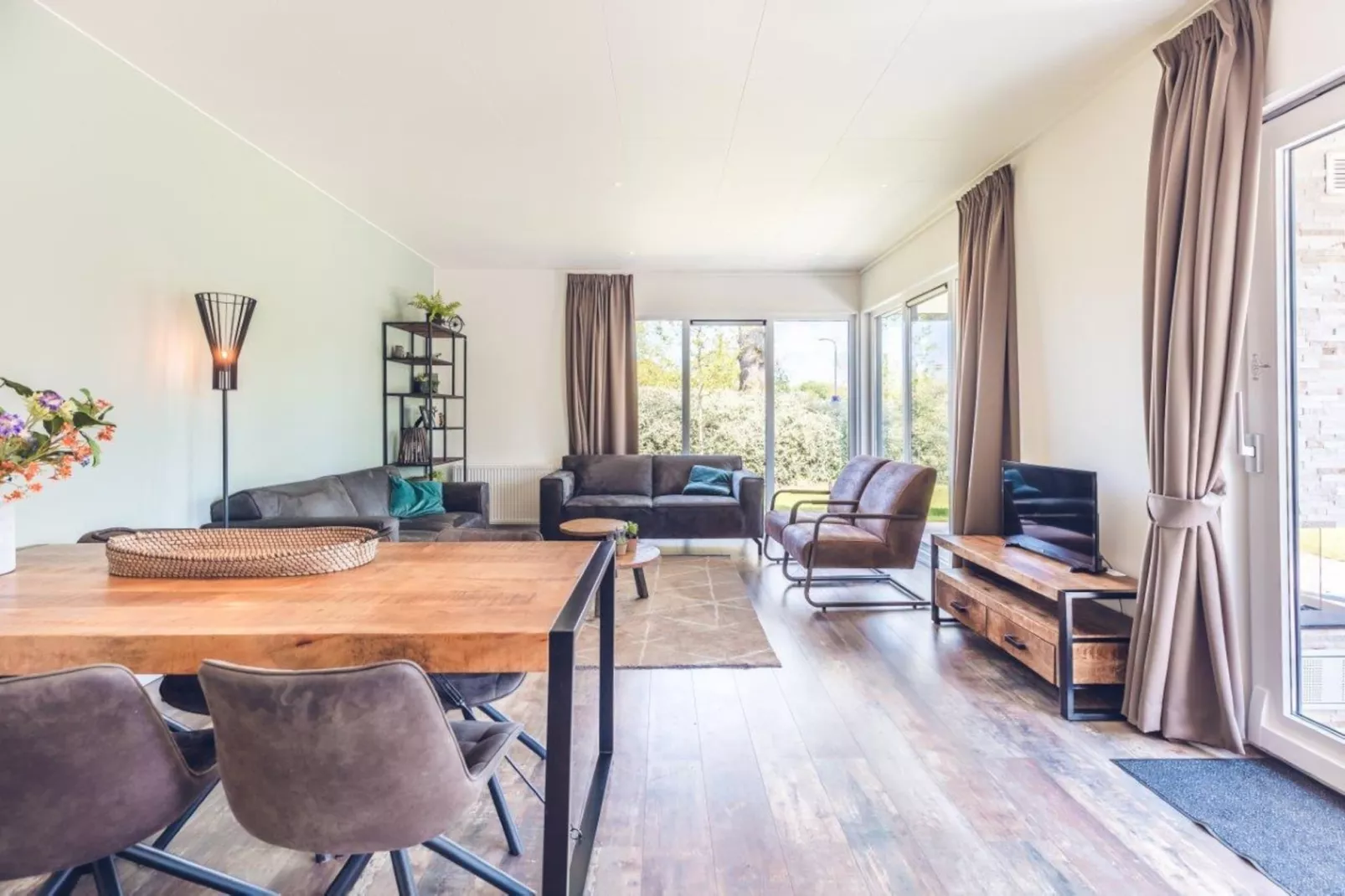 Holiday villa with sauna | 2 - 6 people-Dining room