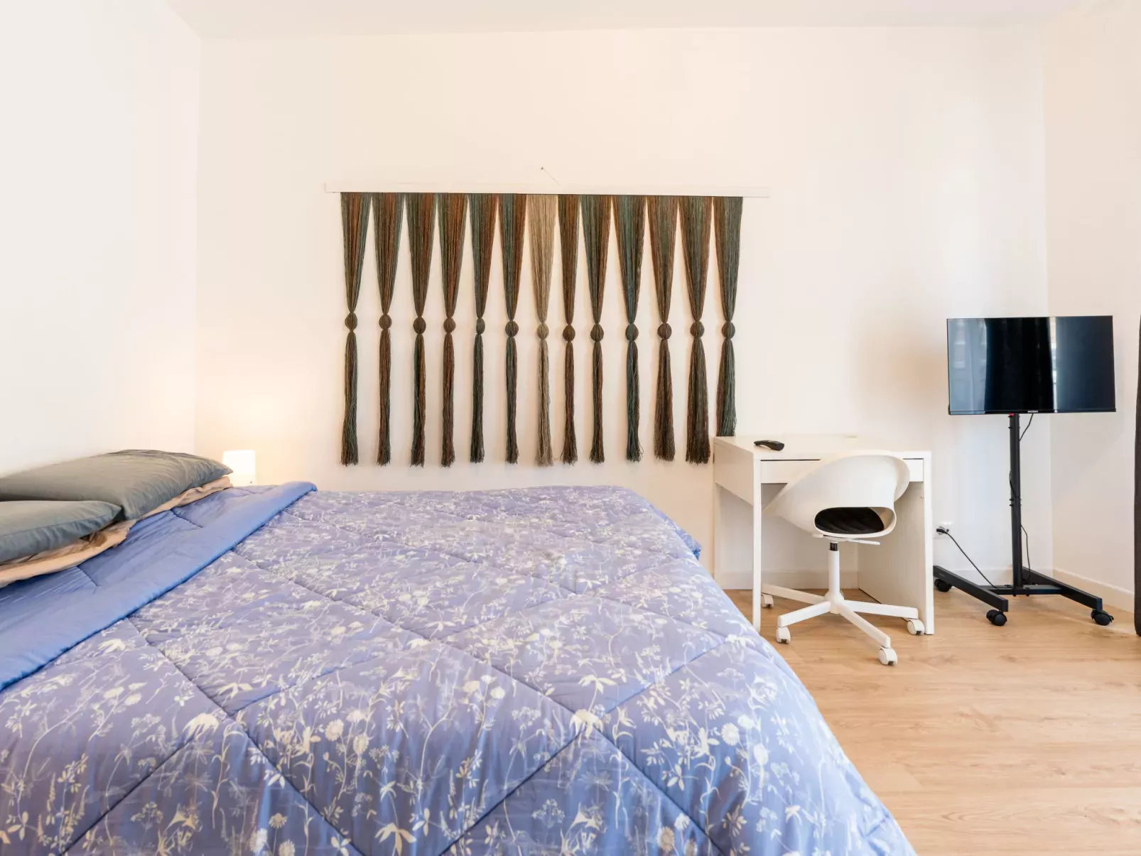 Modern Studio Nest-Inside