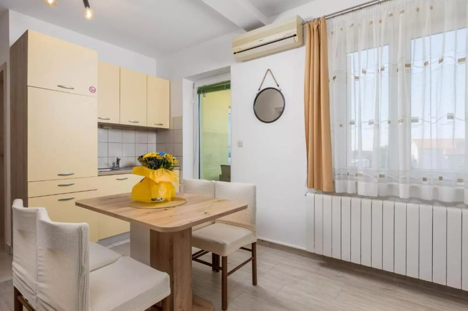 Apartment Slavica 3 - Yellow Sun-Kitchen