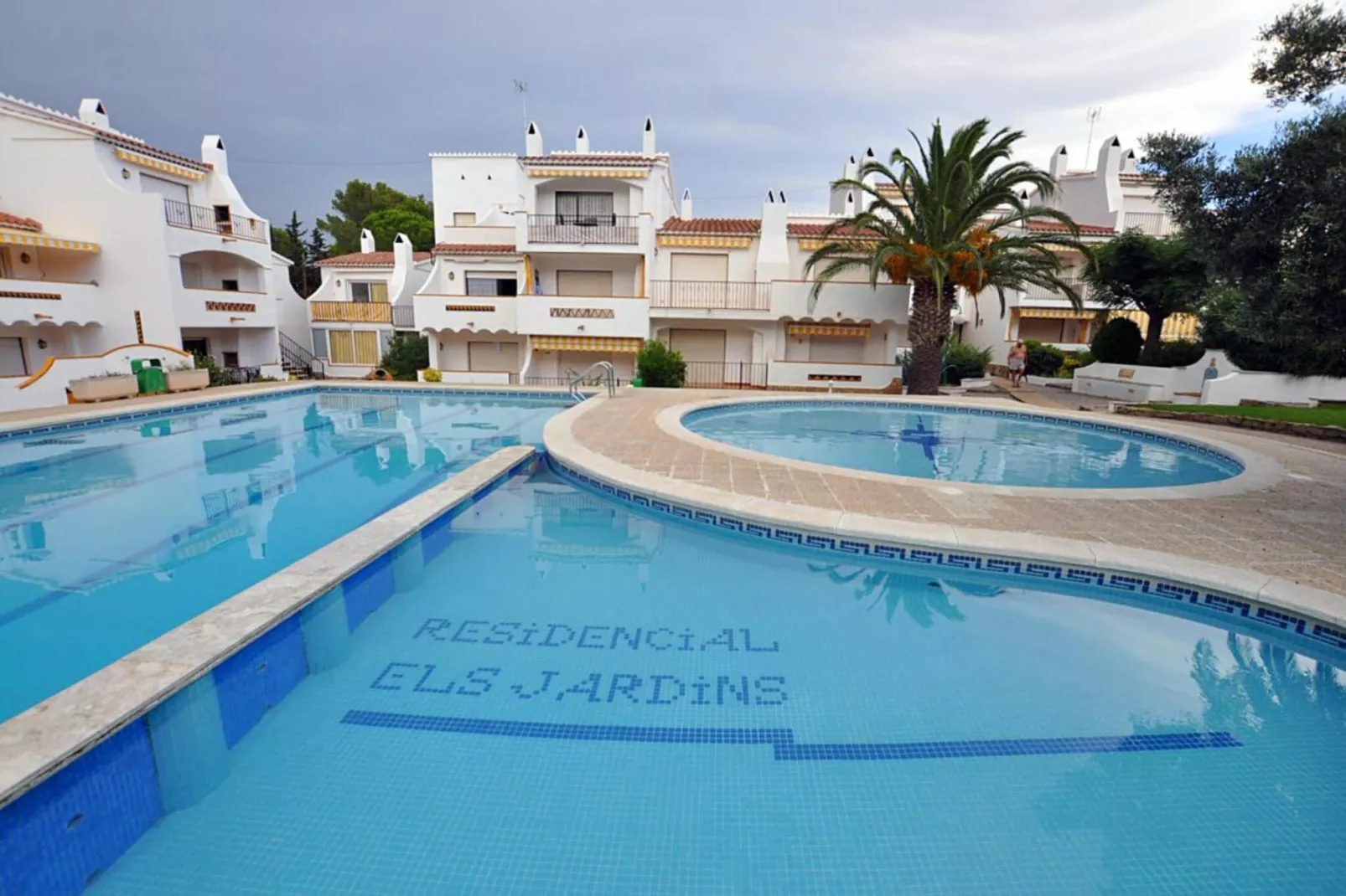 1205 JARDINS con PISCINA-Pool