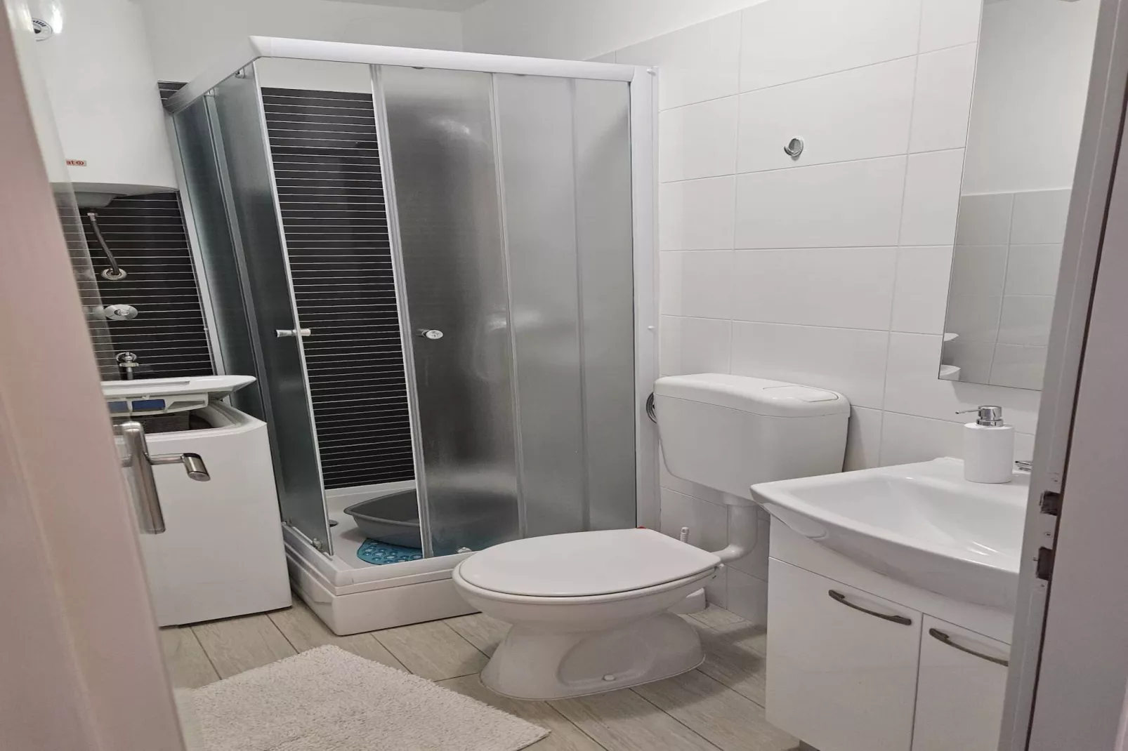 Apartments Miro - one bedroom apartment-Salle de bain