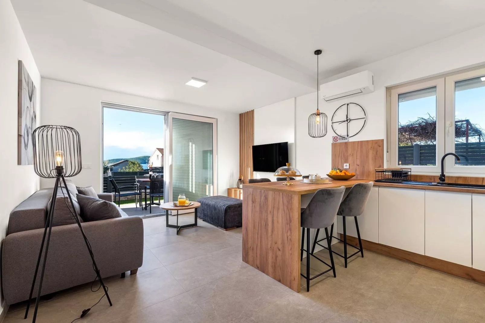 Apartments Velic - Two bedroom apartment A-Salon
