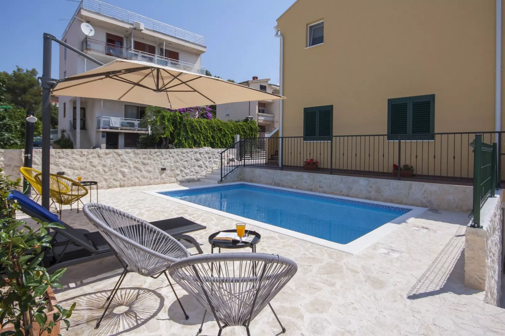 Apartments Tonia - Apartment Tonia A2-Schwimmbad