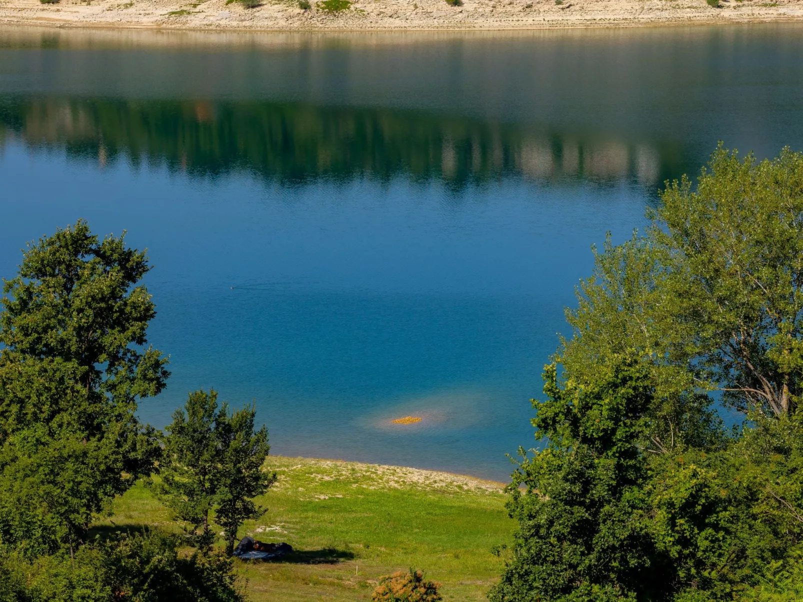 Escape on lake-Draußen