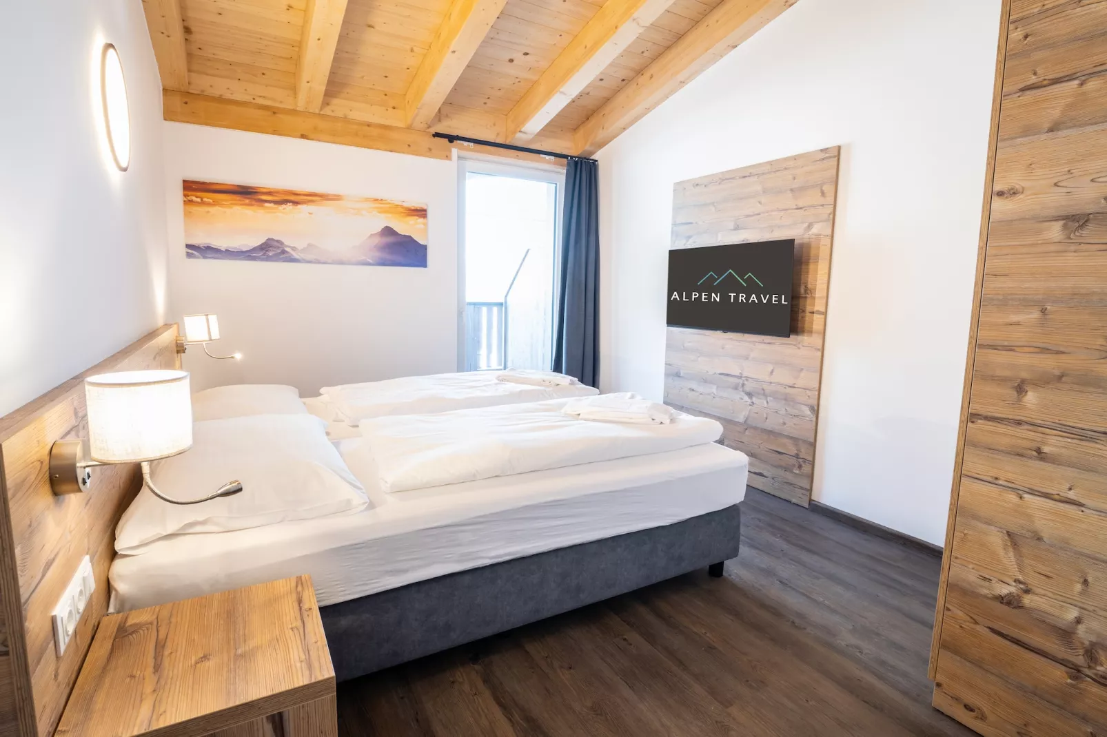 Penthouse Three-bedroom Apartment – KA3P-Bedroom