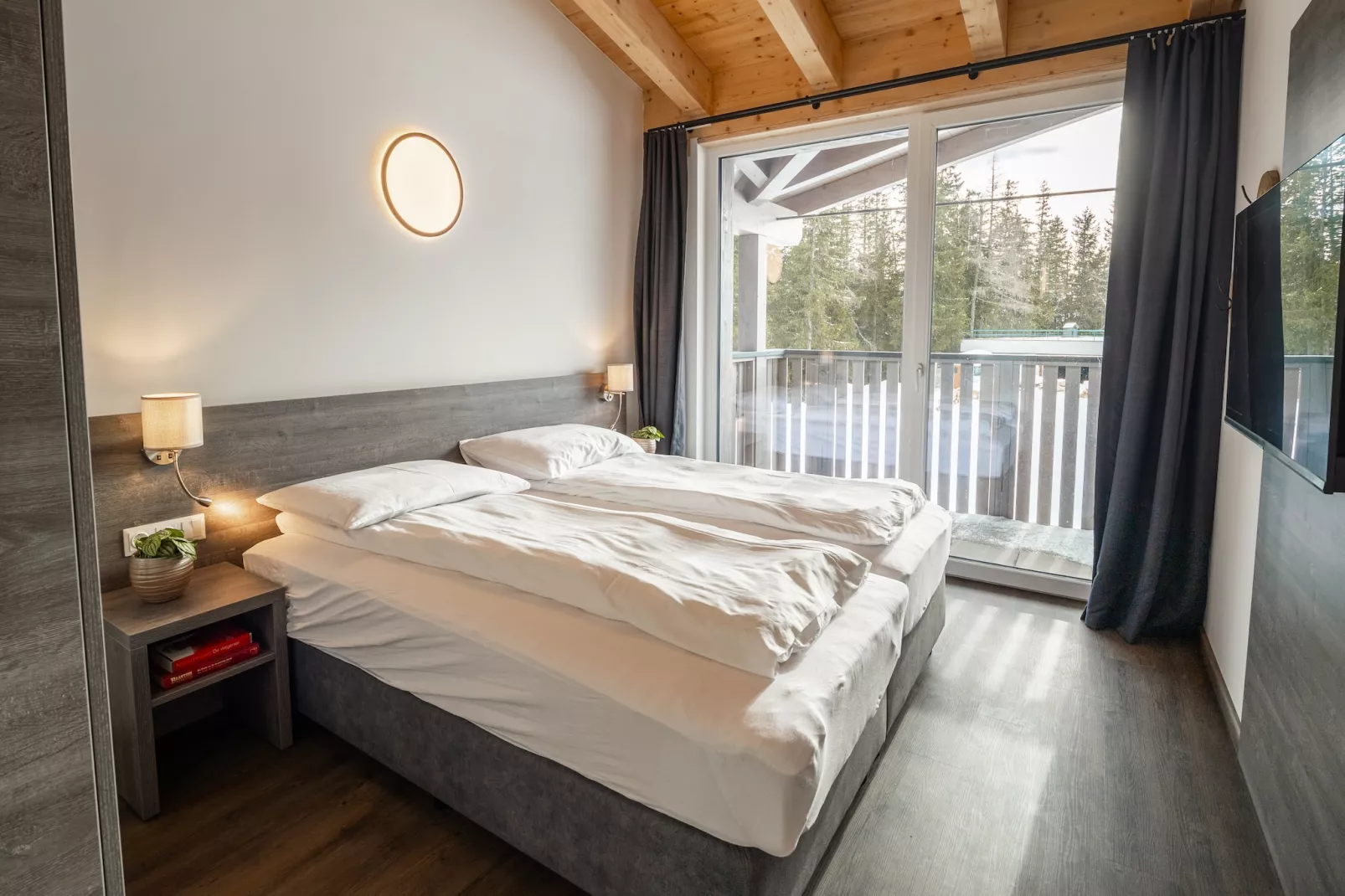 Superior Penthouse Three-bedroom Apartment – KA3PS-Schlafzimmer