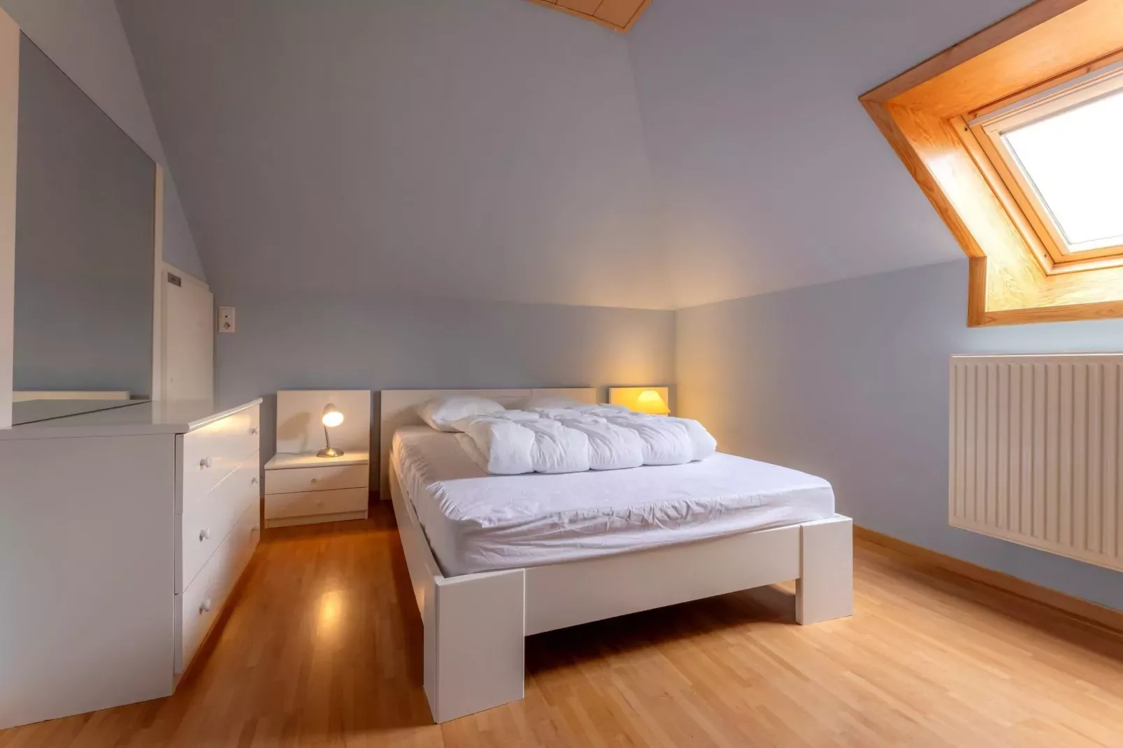 At Home-Chambre