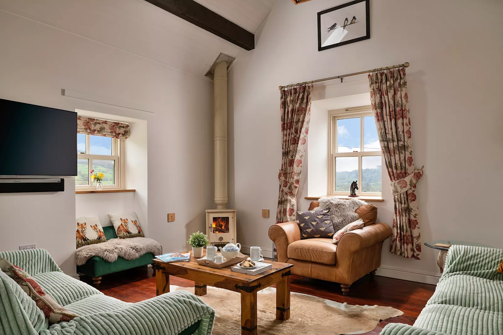 Moelis Granary-Living room