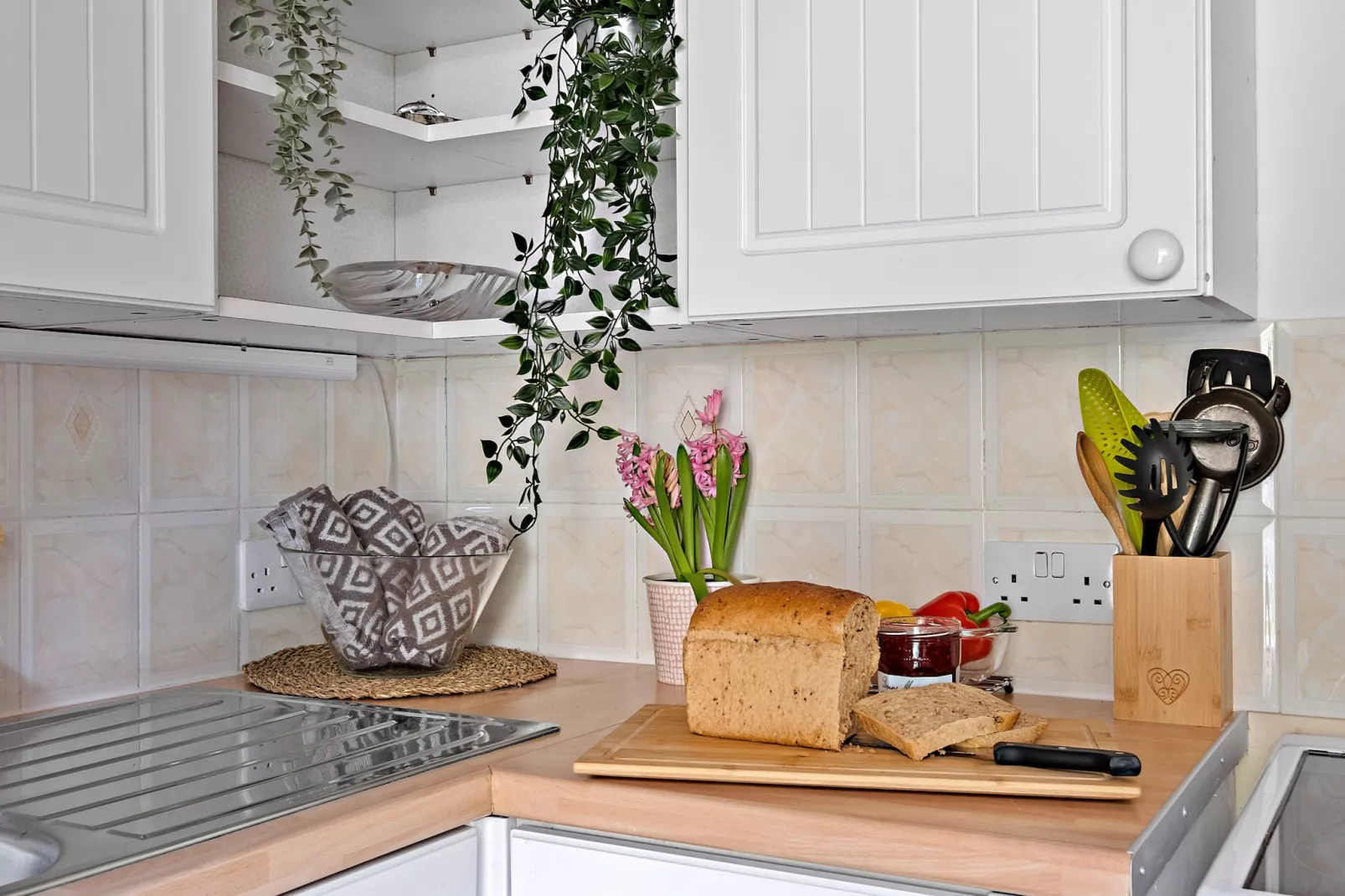 The Sea Cottage-Kitchen
