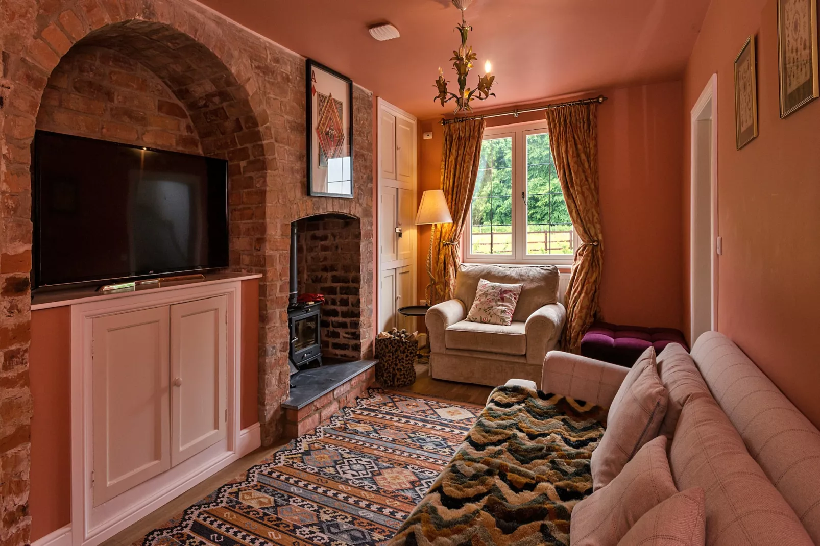 Fox and Hare-Living room