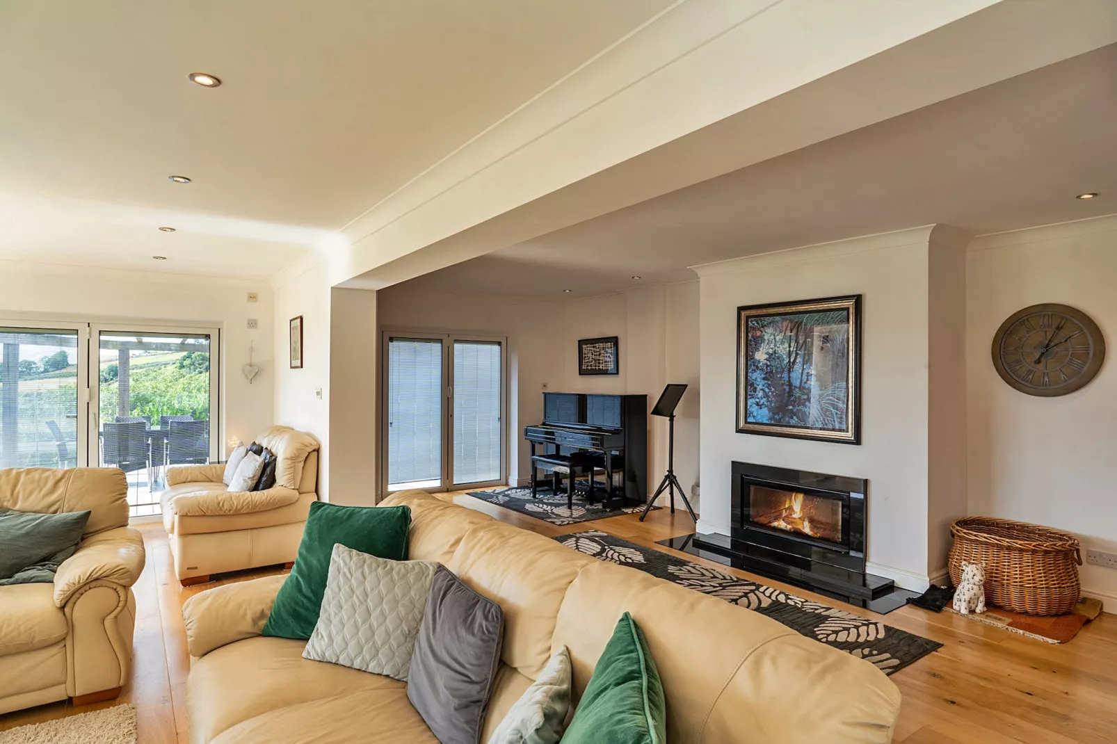 Gratton House-Living room