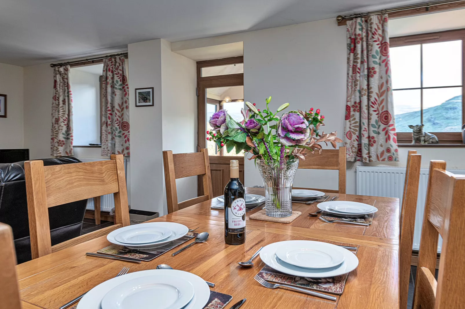 Llechwedd Mawr-Dining room