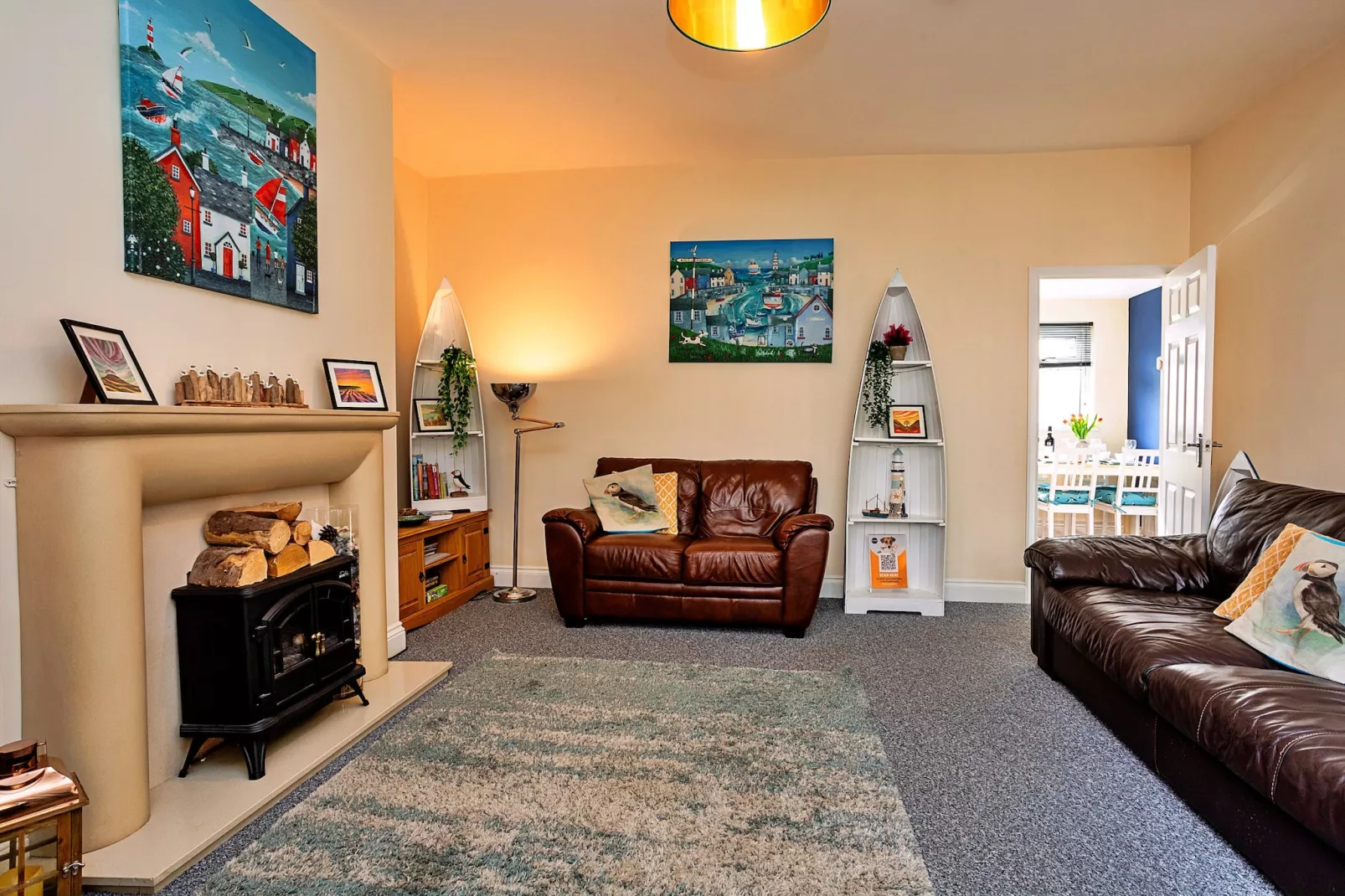Byron Street-Living room