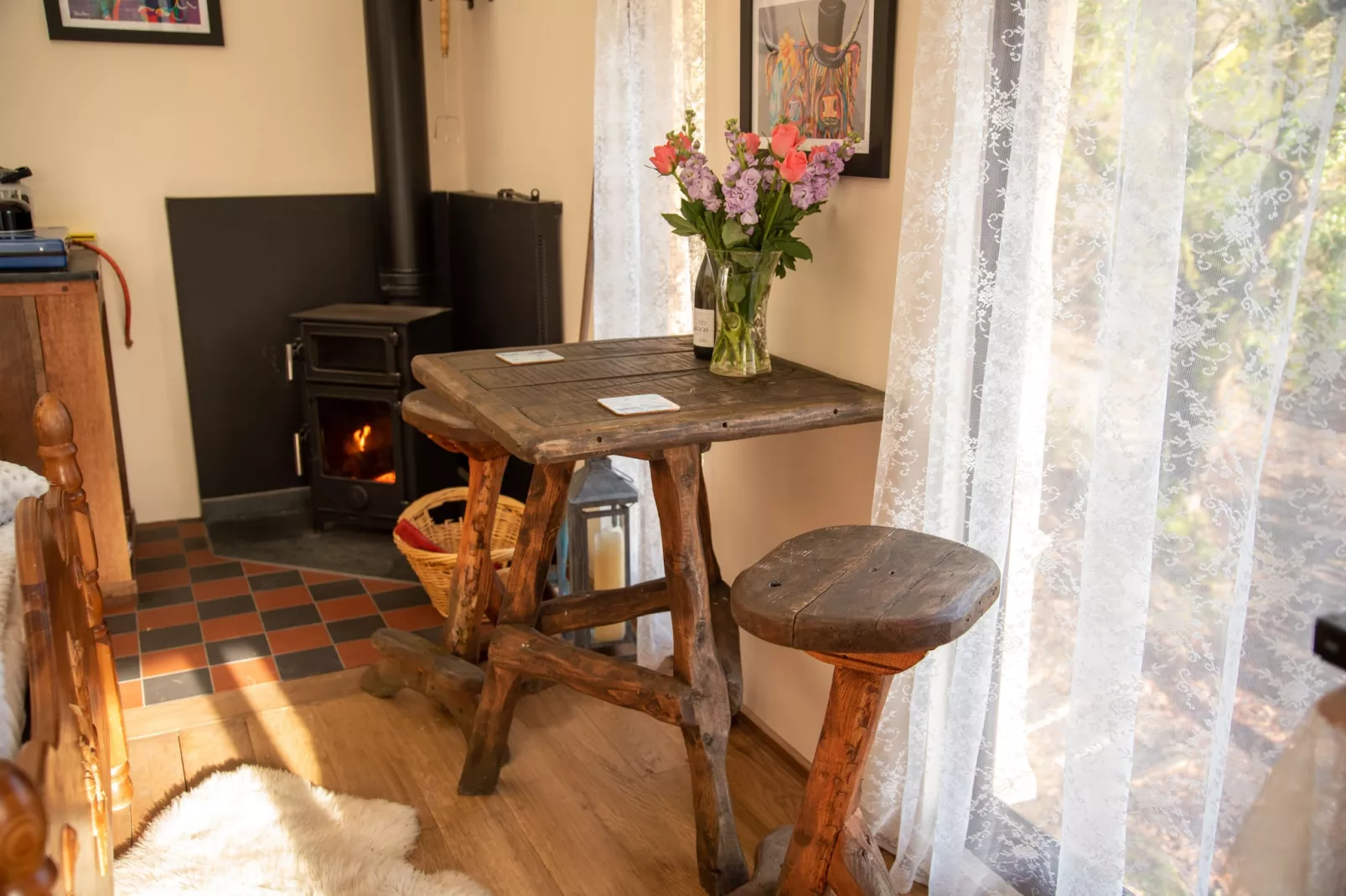 Yeworthy Eco-Treehouse-Atmosphere