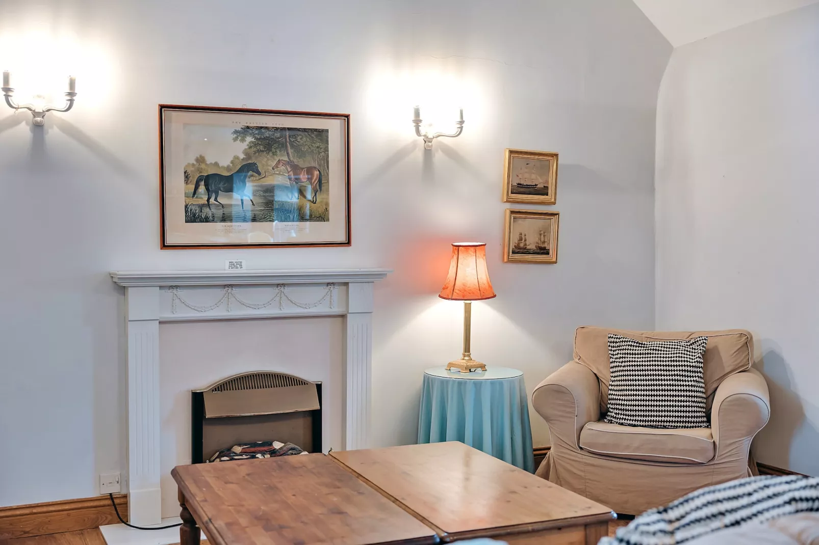 The Onibury-Living room