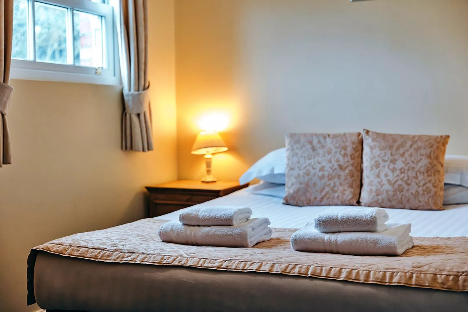Netley Hall - Jasmine-Bedroom