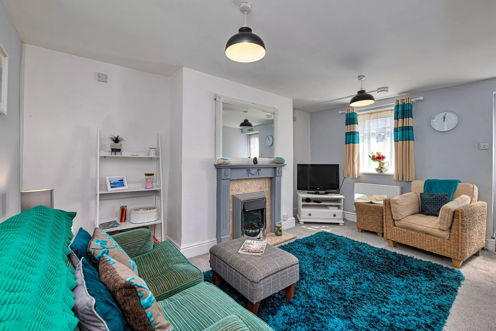 Arosfa Cottage-Living room