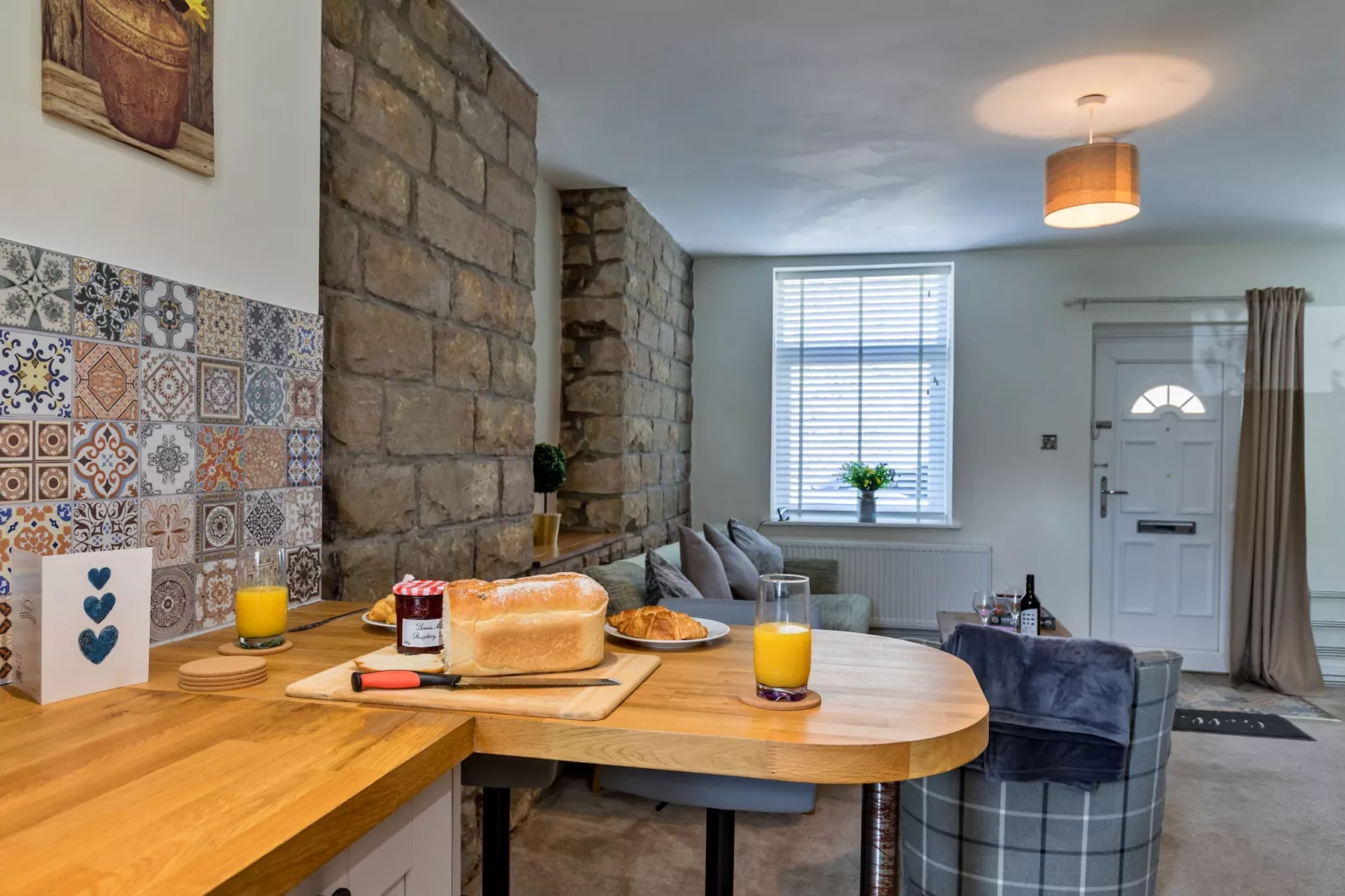 Suzy's Cottage-Kitchen