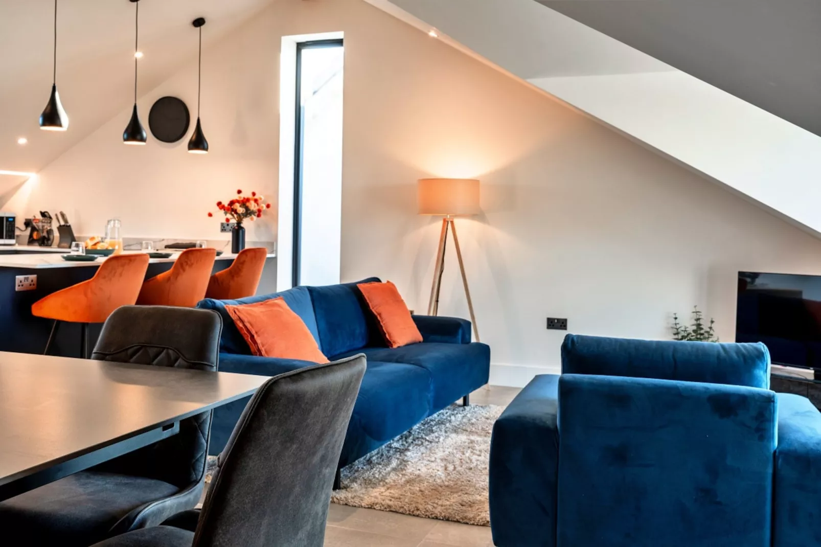 Scilla-Living room
