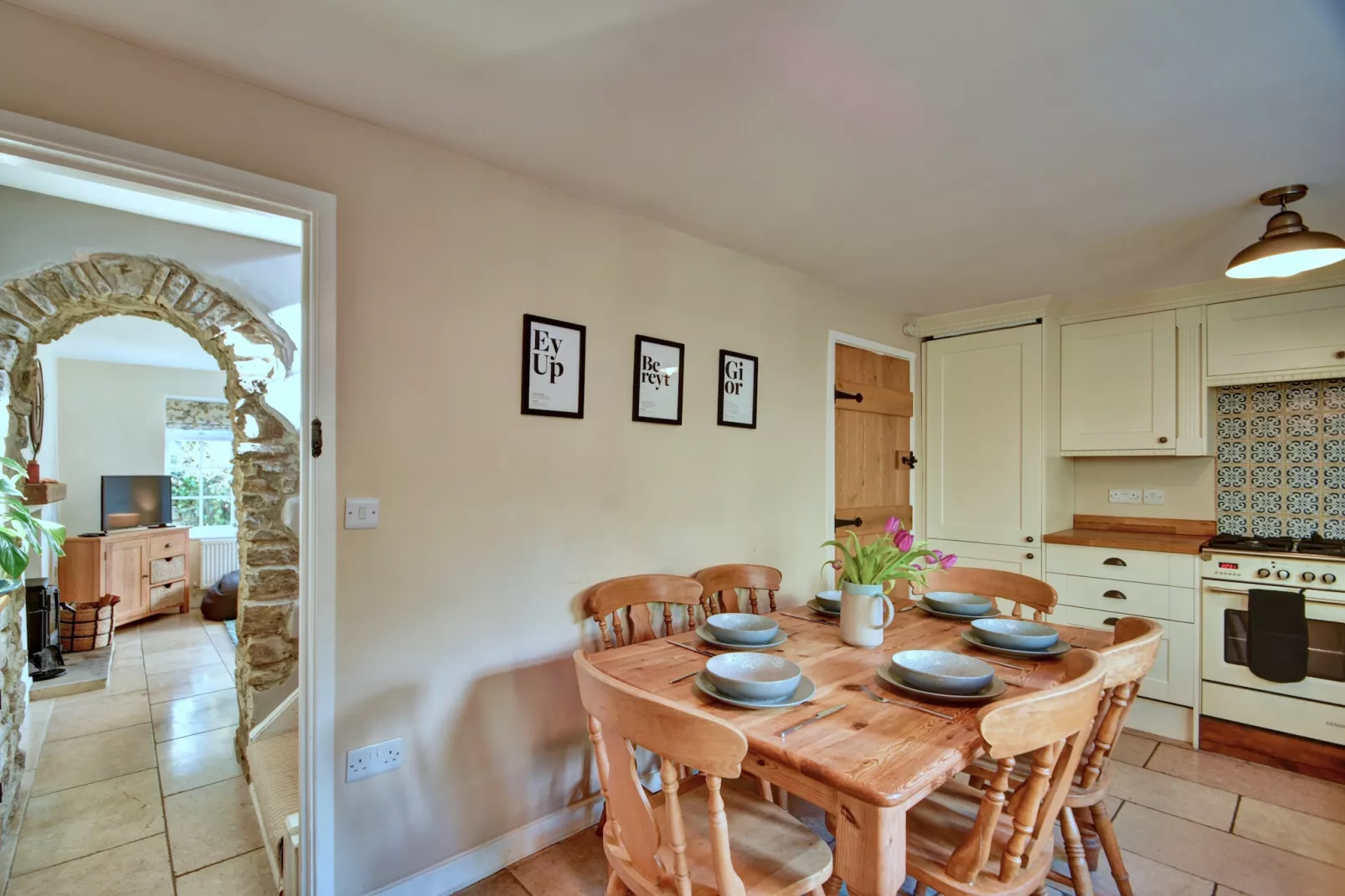 Stable Cottage-Dining room