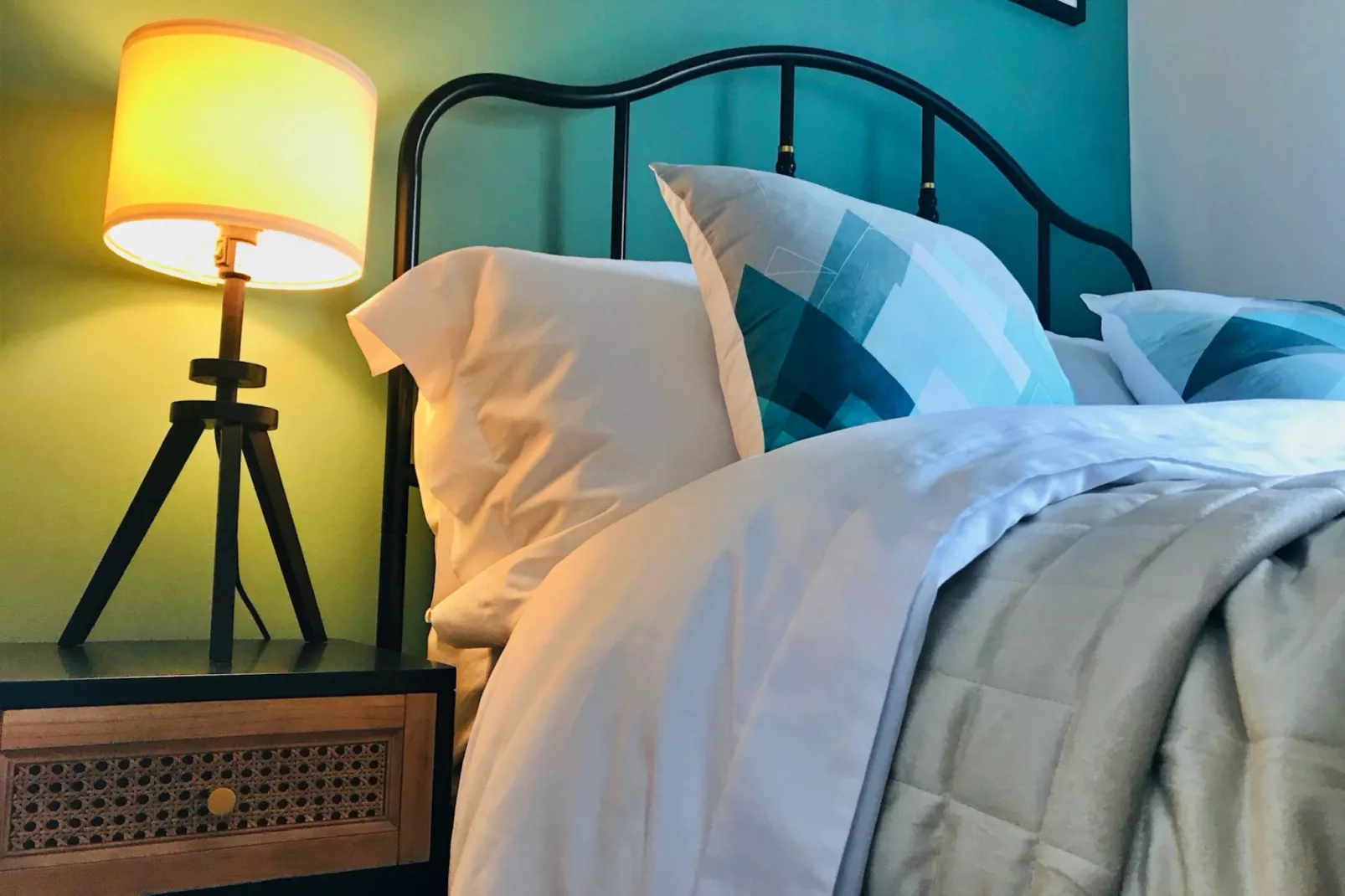 Peak Dale Apartment-Bedroom