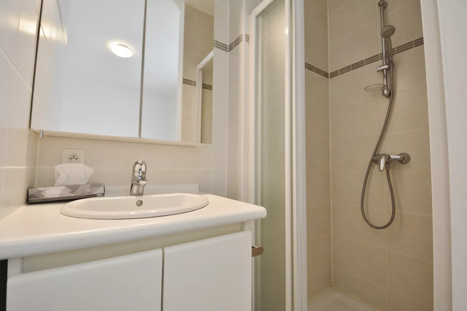 Megan 01-Badezimmer