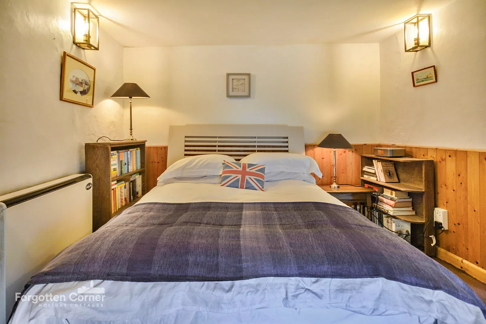 April Cottage, Cawsand-Bedroom