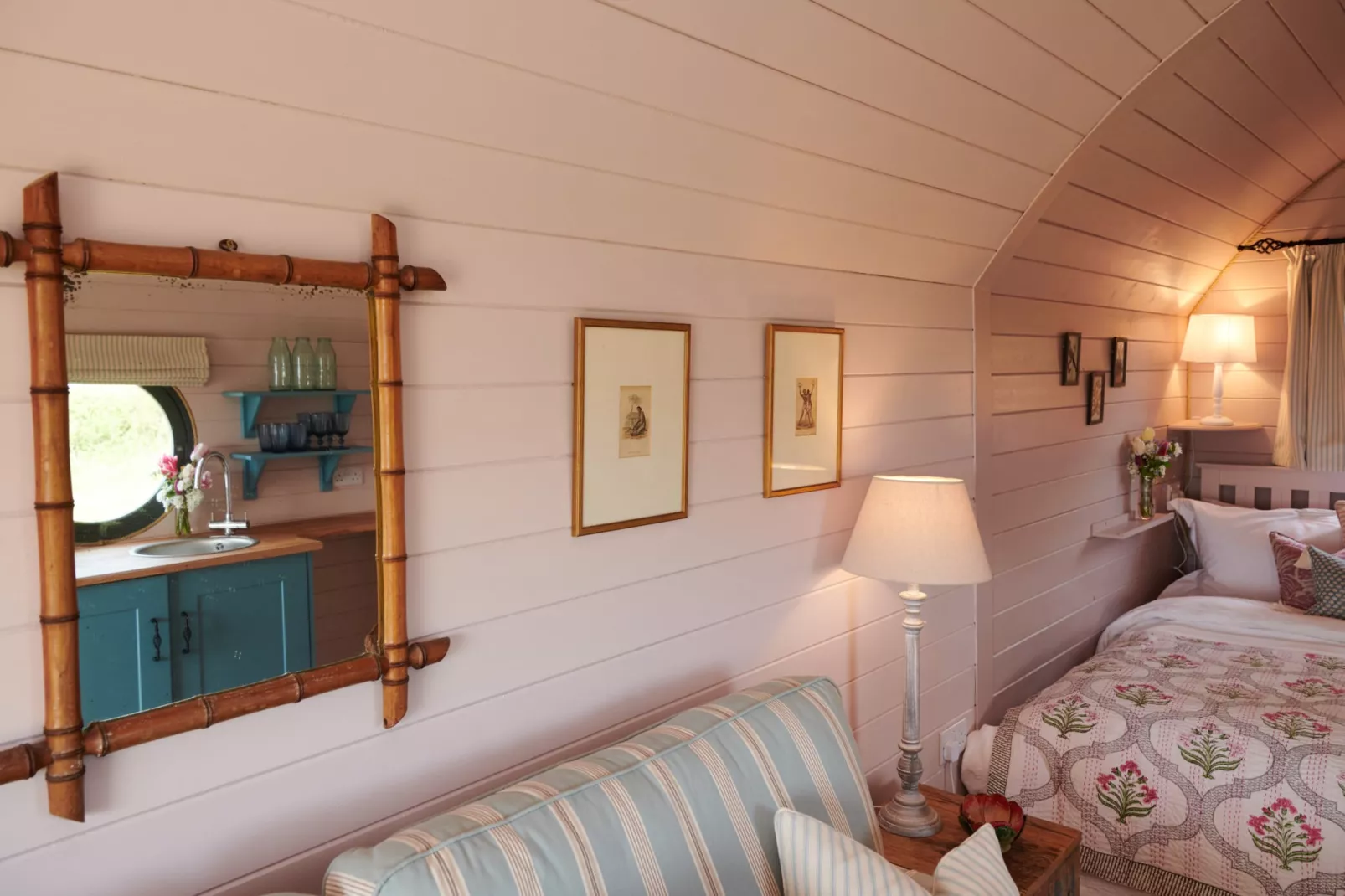 The Cornflower-Bedroom