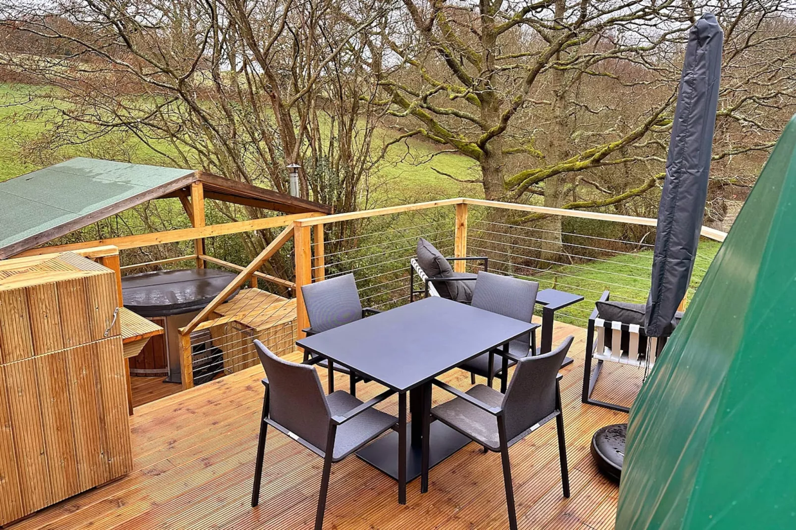 Ashdown Luxury Dome-Terrace