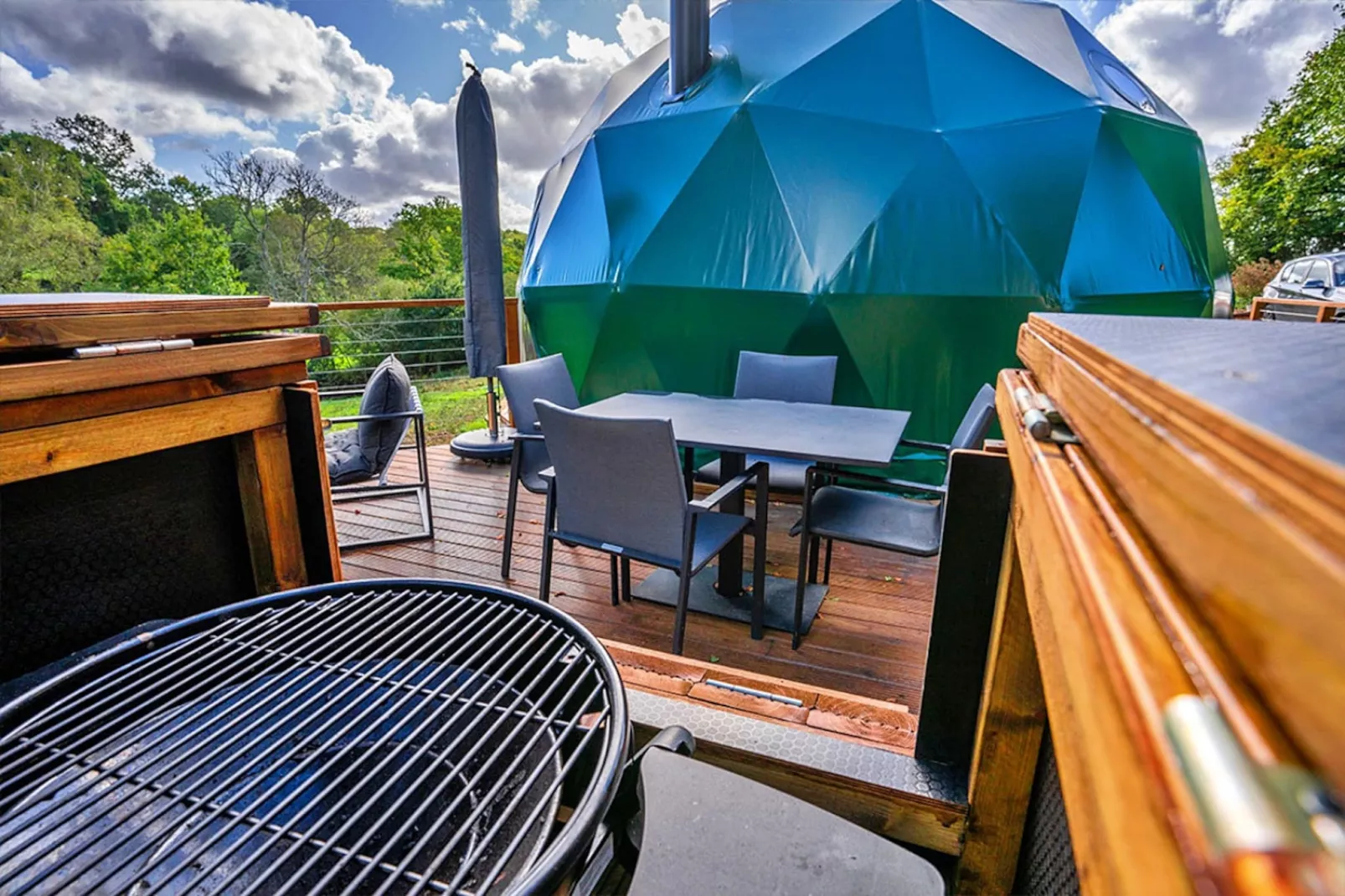 Wakehurst Luxury Dome-Terrace