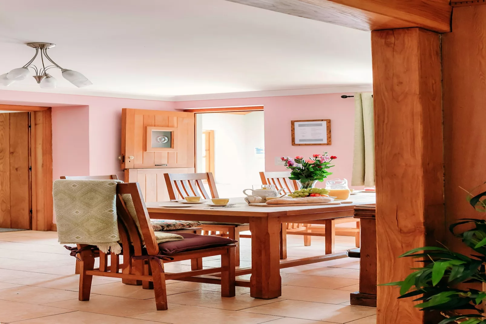 The Welsh Farmhouse-Dining room