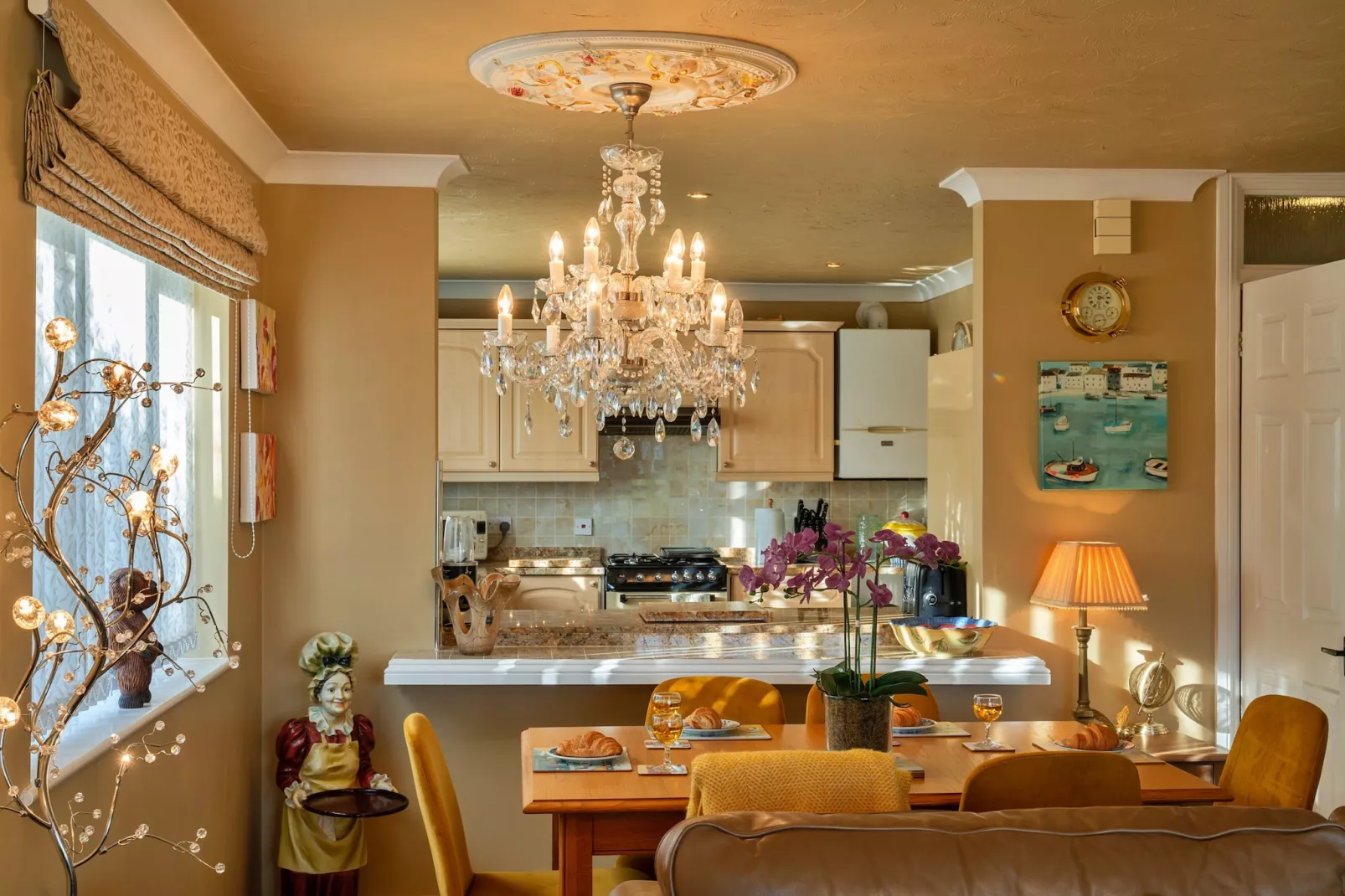 Harvest Moon-Dining room