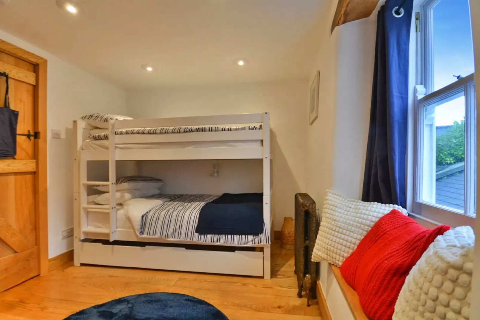 Cawsand Cottage-Bedroom